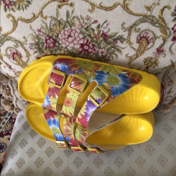 Birkenstock Size 41 - Picture 9 of 10